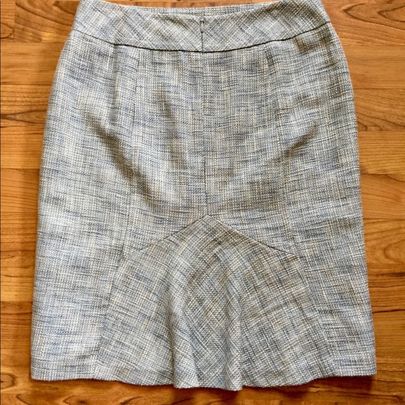Ann Taylor Tweed Pencil Skirt (4P) - Picture 3 of 3